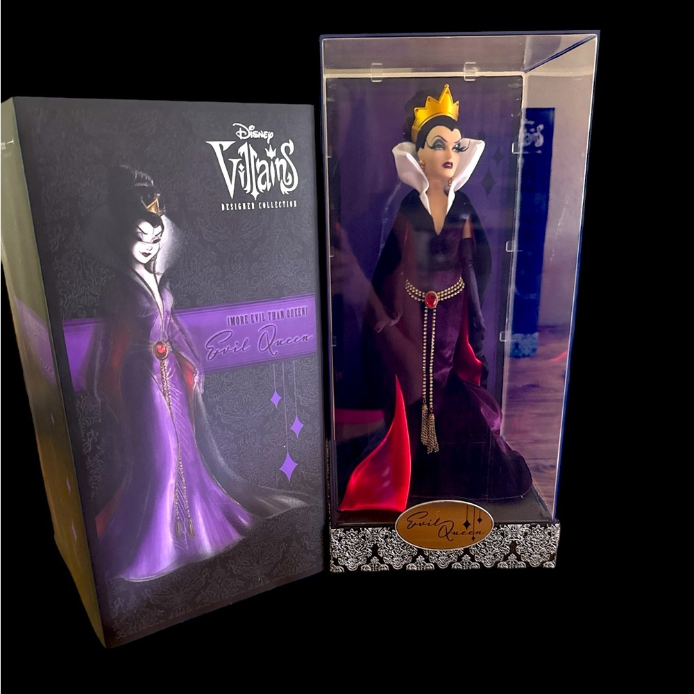 Disney Villains Collection Evil Queen Doll with Purple Gown